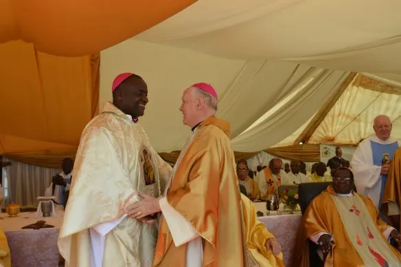 Bishop Emeritus Dieter Scholz congratulates Bishop Mupandasekwa..JPG