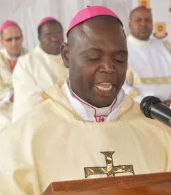 Bishop Nyandoro 2.jpg