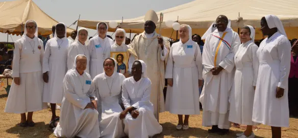 Archbishop Group foto.jpg