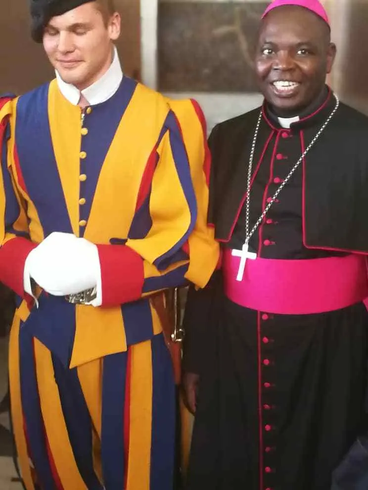 Bishop Rudolf Nyandoro with the Swiss Guard in Rome.