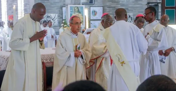 bishop-alexio-muchabaiwa-partly-obscured-is-flanked-by-bishop-albert-serrano-of-hwange-diocese-and-archbishop-robert-ndlovu-of-the-archdiocese-of-harare.jpg