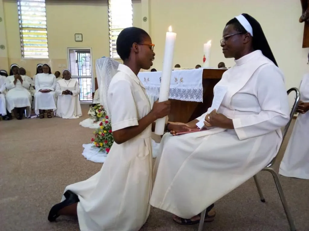 Sr. Rudo Matsika receives vows from the six newly professed sisters in the Congregation of the Dominican Missionary Sisters of the Sacred Heart of Jesus.