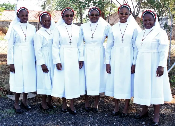Srs. Lilian Ncube, Conceptor Gora, Fadzai Chivige, Roseline Ndlovu, Cecilia Tembo and Felistar Dube