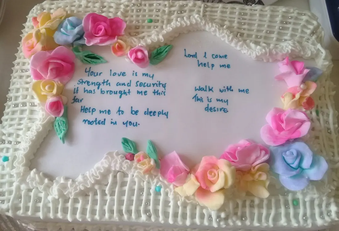 The cake that carried a message for the sisters.