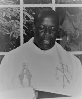 fr. johannes maseko national youth coordinator for zimbabwe preaching before the youth departed for panama.